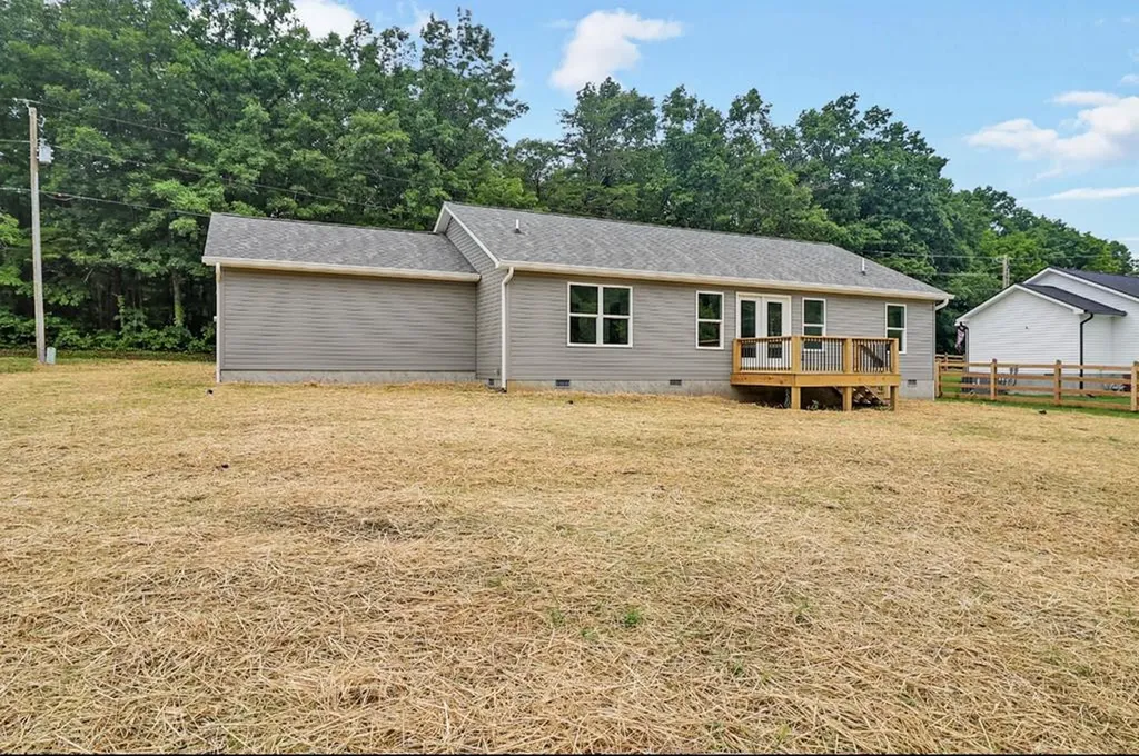 1259 Franklin Loop Clarkrange TN 38553