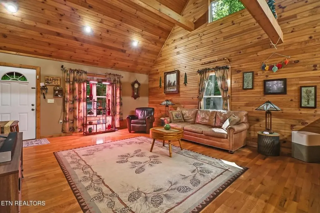 737 Edd Linder Road Jamestown TN 38556-6495