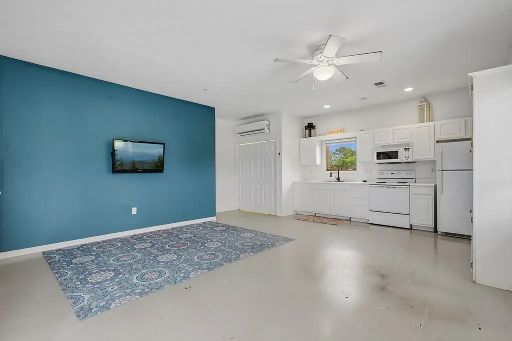 6052 Morganton Road Other TN 37742