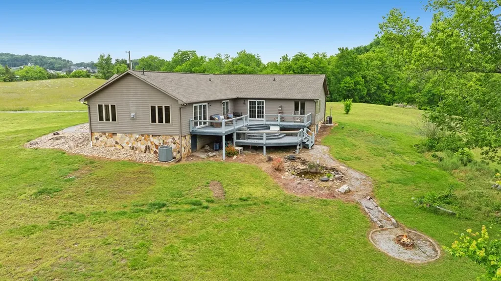 6052 Morganton Road Other TN 37742
