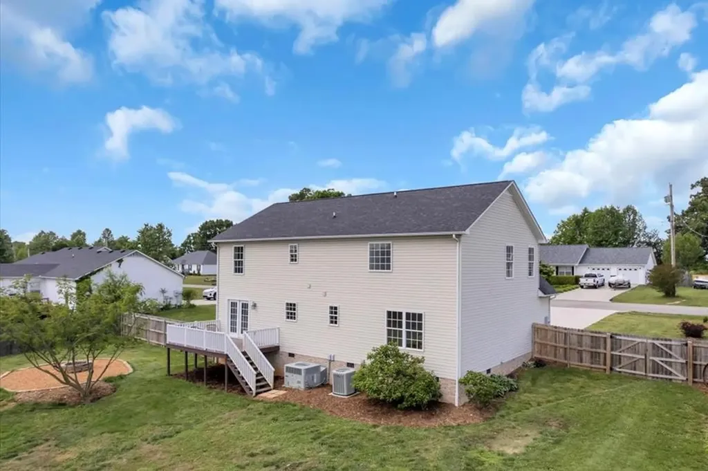 173 W Minster Drive Baxter TN 38544