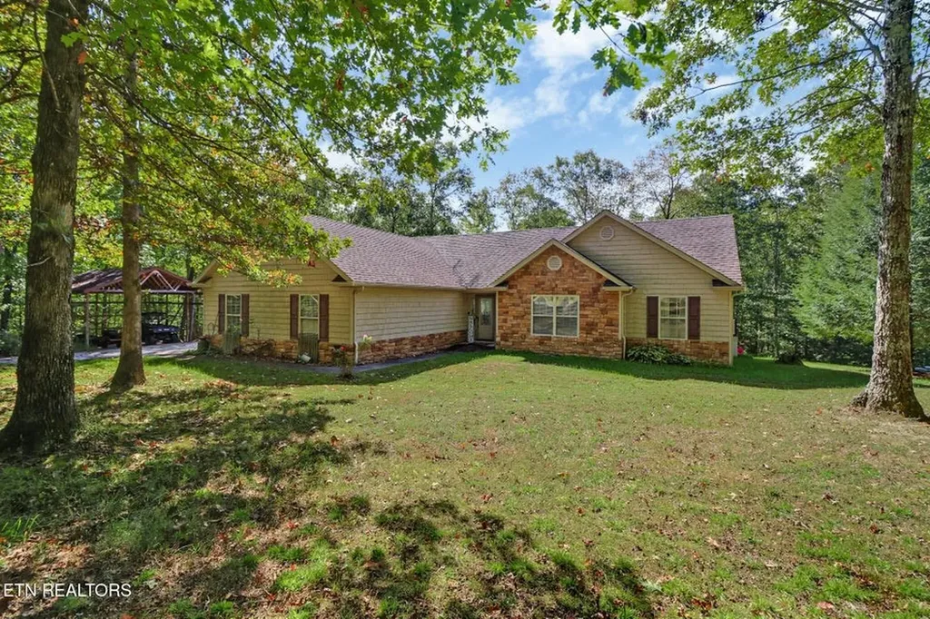 224 Victoria Circle Jamestown TN 38556