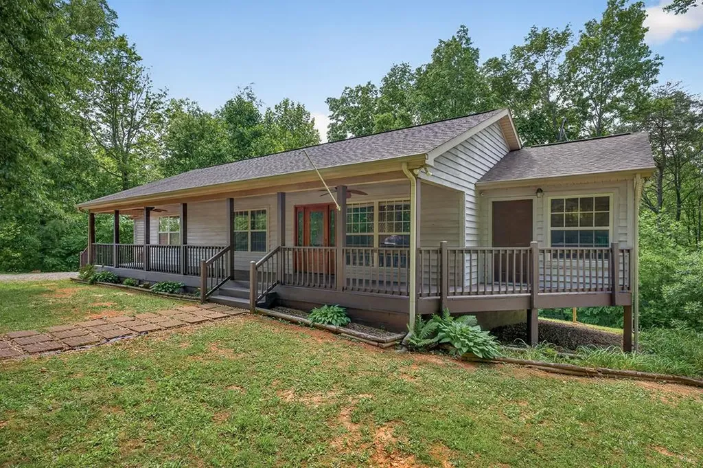 506 Deer Ridge Road Byrdstown TN 38549