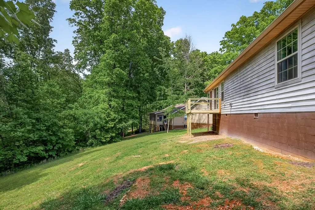 506 Deer Ridge Road Byrdstown TN 38549