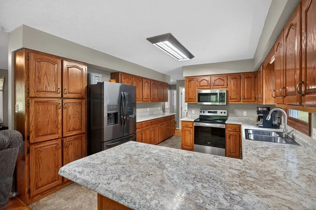 2876 Hilham Highway Hilham TN 38568