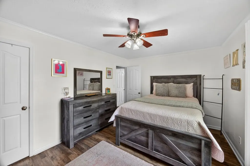 2876 Hilham Highway Hilham TN 38568