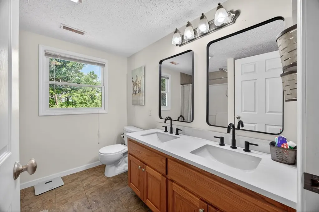 2876 Hilham Highway Hilham TN 38568