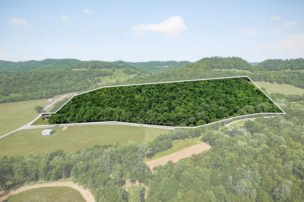 914 Wartrace Highway Pleasant Shade TN 37145