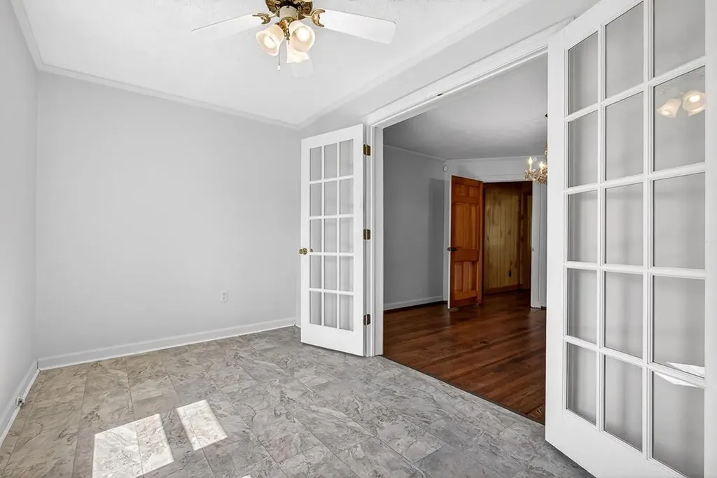 914 Wartrace Highway Pleasant Shade TN 37145