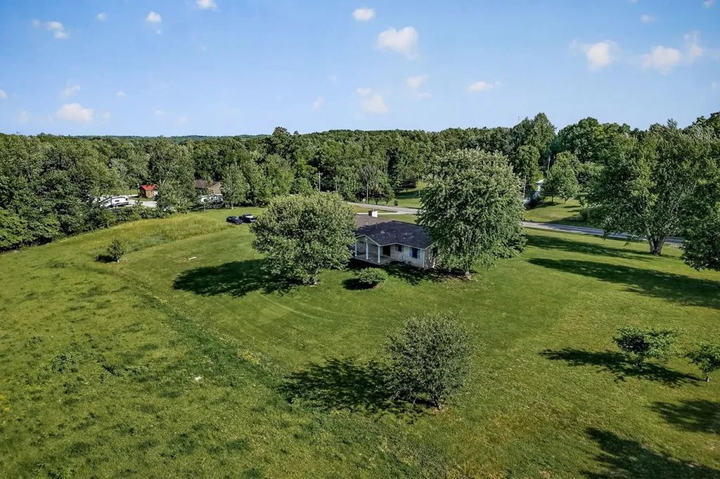 1396 N York Highway Jamestown TN 38556