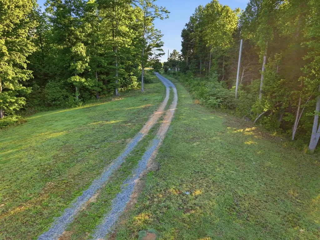 161 Chestnut Gainesboro TN 38562