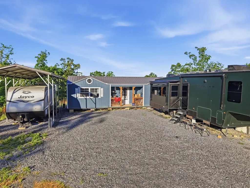 161 Chestnut Gainesboro TN 38562