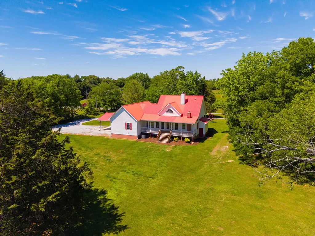 8150 Water Plant Road Baxter TN 38544