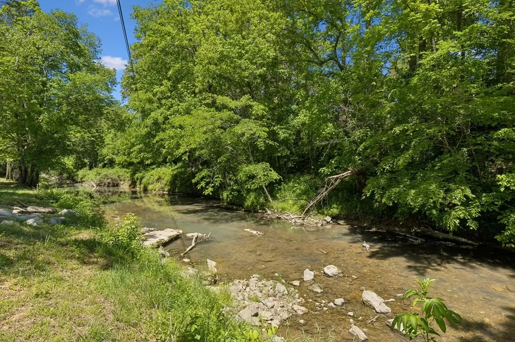 0 Bone Cave Road Rock Island TN 38581