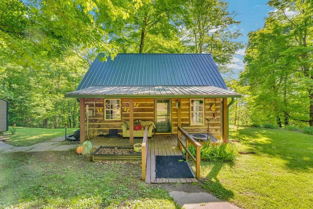755 Woody Road Byrdstown TN 38549