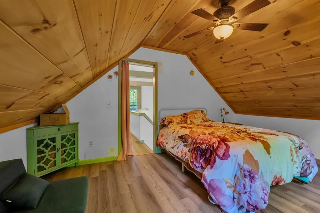 755 Woody Road Byrdstown TN 38549