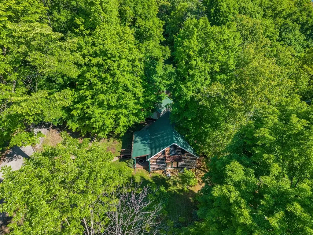 755 Woody Road Byrdstown TN 38549