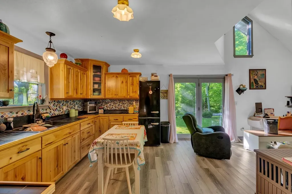 755 Woody Road Byrdstown TN 38549