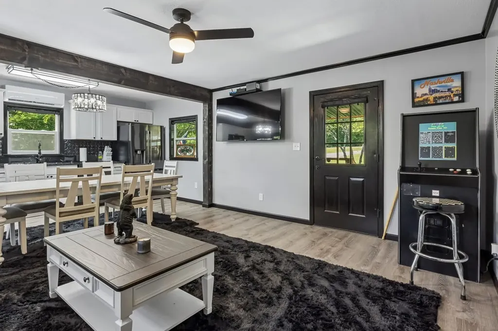 6777 Spencer Road Rock Island TN 38581