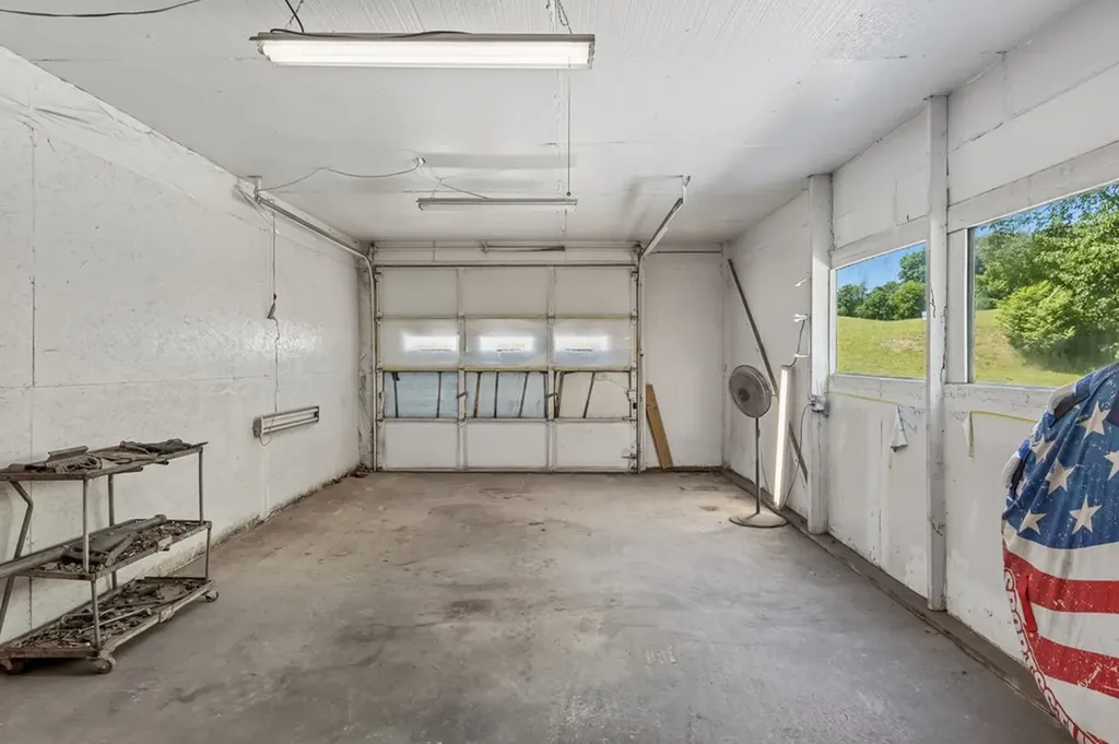 6777 Spencer Road Rock Island TN 38581