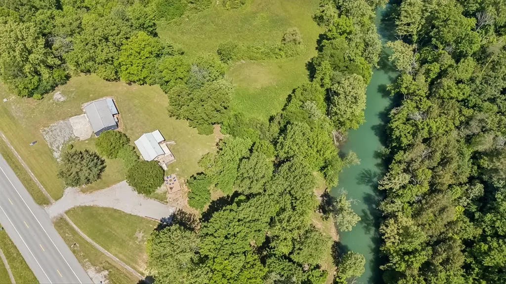 6777 Spencer Road Rock Island TN 38581