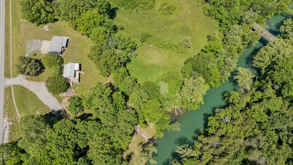 6777 Spencer Road Rock Island TN 38581