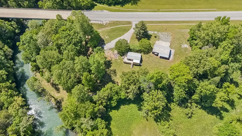 6777 Spencer Road Rock Island TN 38581
