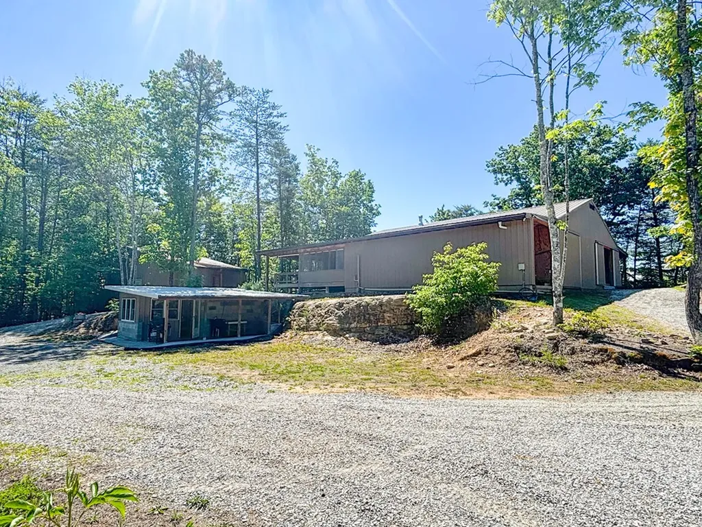 564 Deep Branch Lane Wilder TN 38589