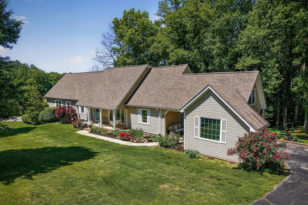 Cookeville TN, 2246 Hidden Cove Road