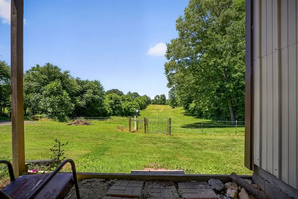 2246 Hidden Cove Road Cookeville TN 38506