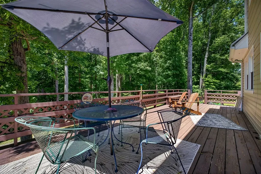 2246 Hidden Cove Road Cookeville TN 38506