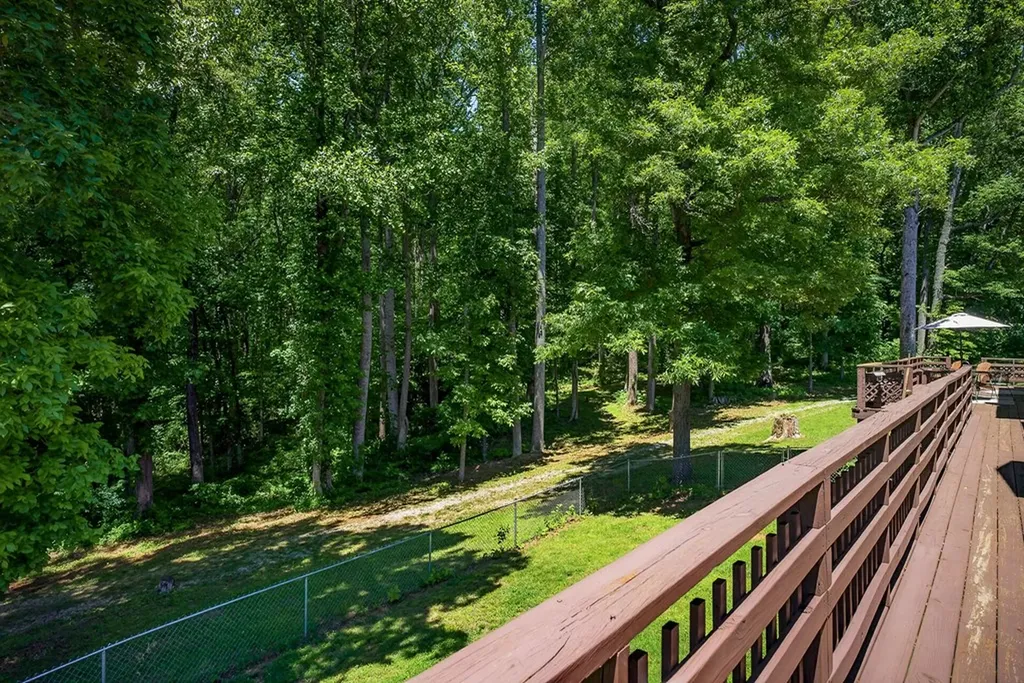 2246 Hidden Cove Road Cookeville TN 38506