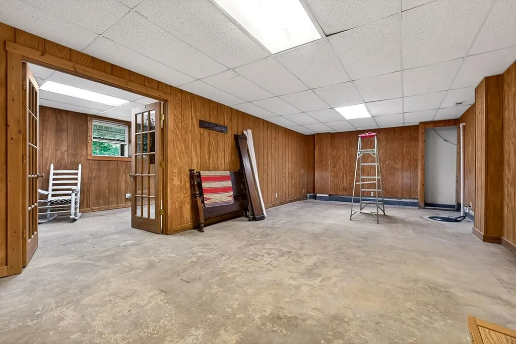 2246 Hidden Cove Road Cookeville TN 38506