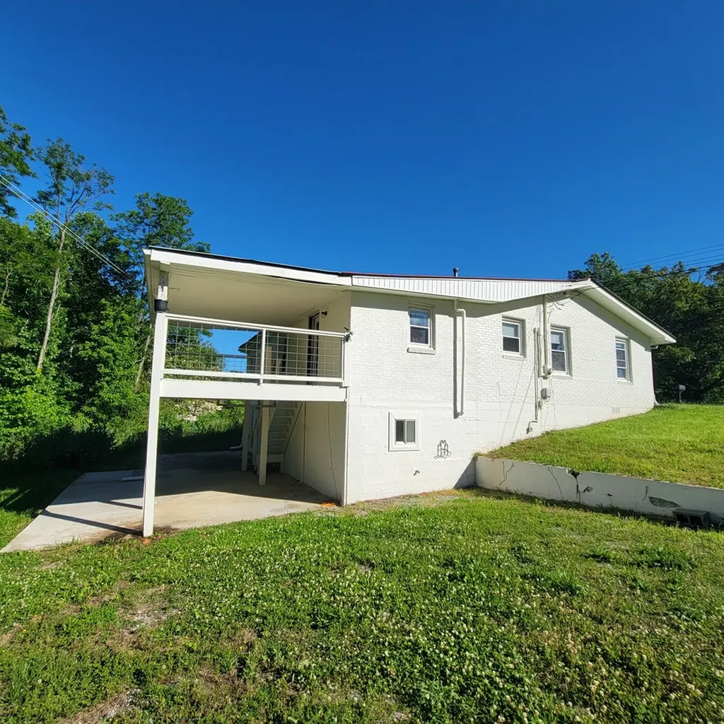 3361 Midway Road Smithville TN 37166