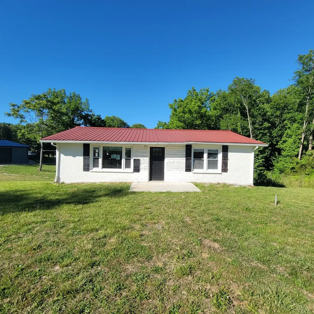 3361 Midway Road Smithville TN 37166