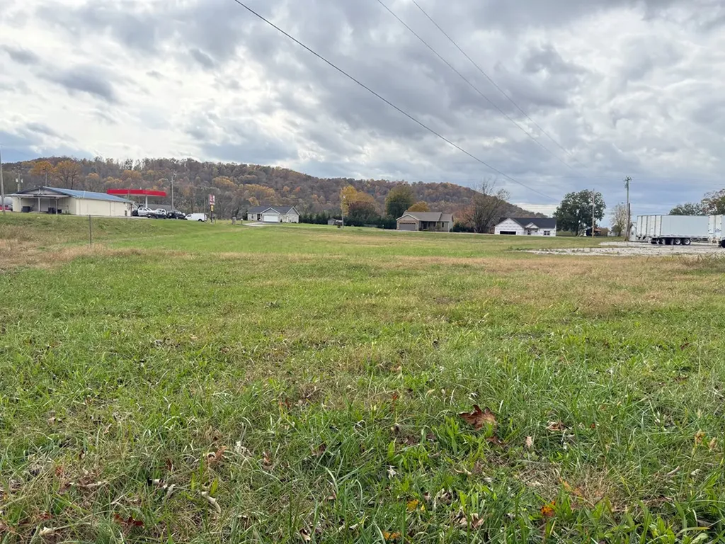 00 Roberts Matthews Highway Sparta TN 38583