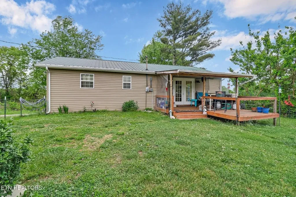 921 Barney Holt Road Jamestown TN 38556-9807
