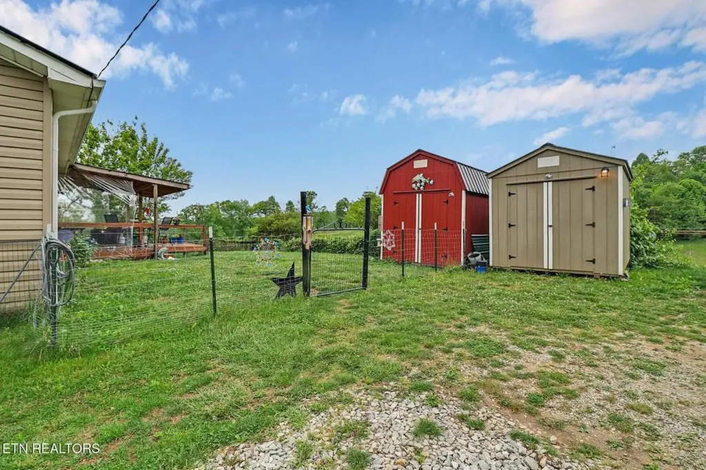 921 Barney Holt Road Jamestown TN 38556-9807