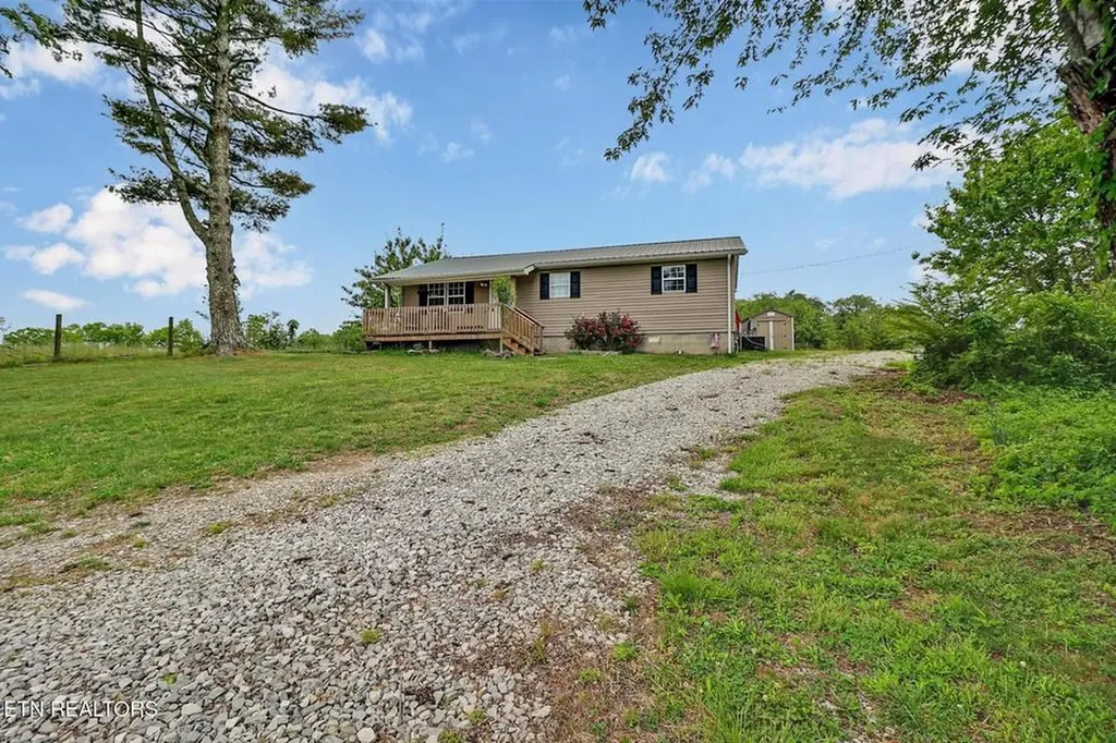 921 Barney Holt Road Jamestown TN 38556-9807