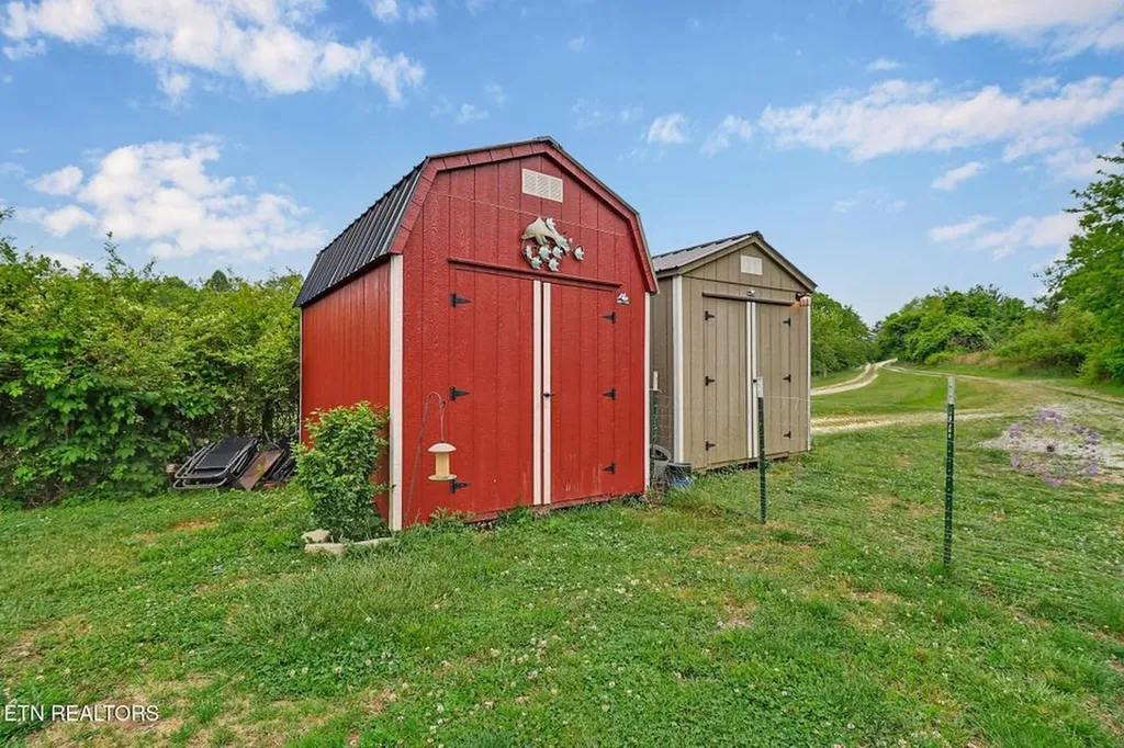 921 Barney Holt Road Jamestown TN 38556-9807