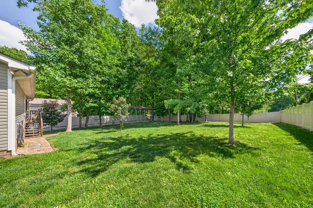 1543 Heritage Circle Cookeville TN 38506