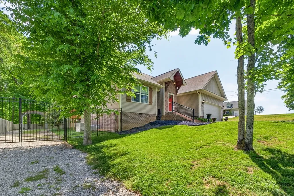 1543 Heritage Circle Cookeville TN 38506