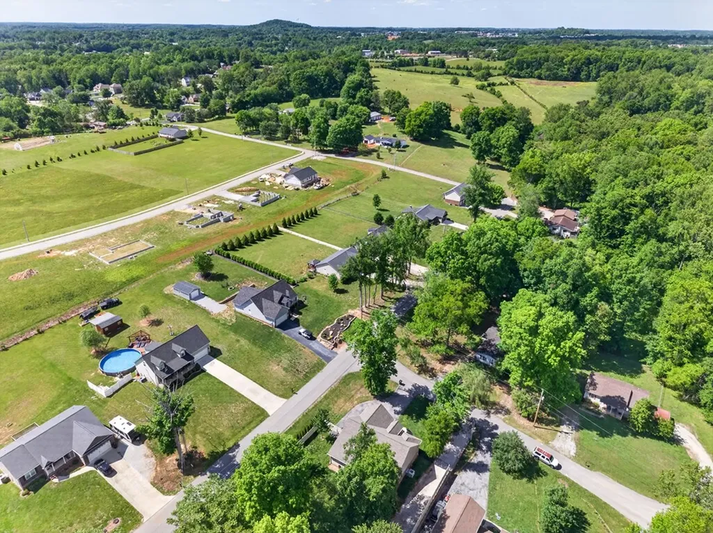 1543 Heritage Circle Cookeville TN 38506