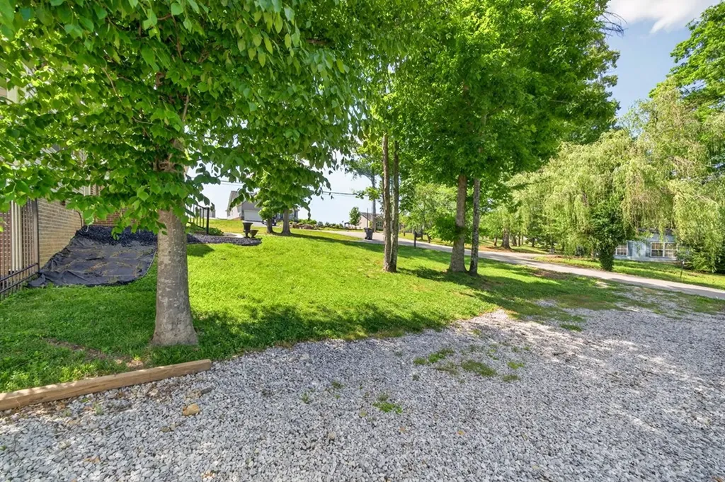 1543 Heritage Circle Cookeville TN 38506