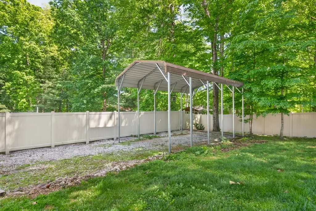 1543 Heritage Circle Cookeville TN 38506