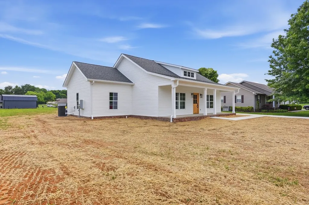 167 Fremont Doyle TN 38559