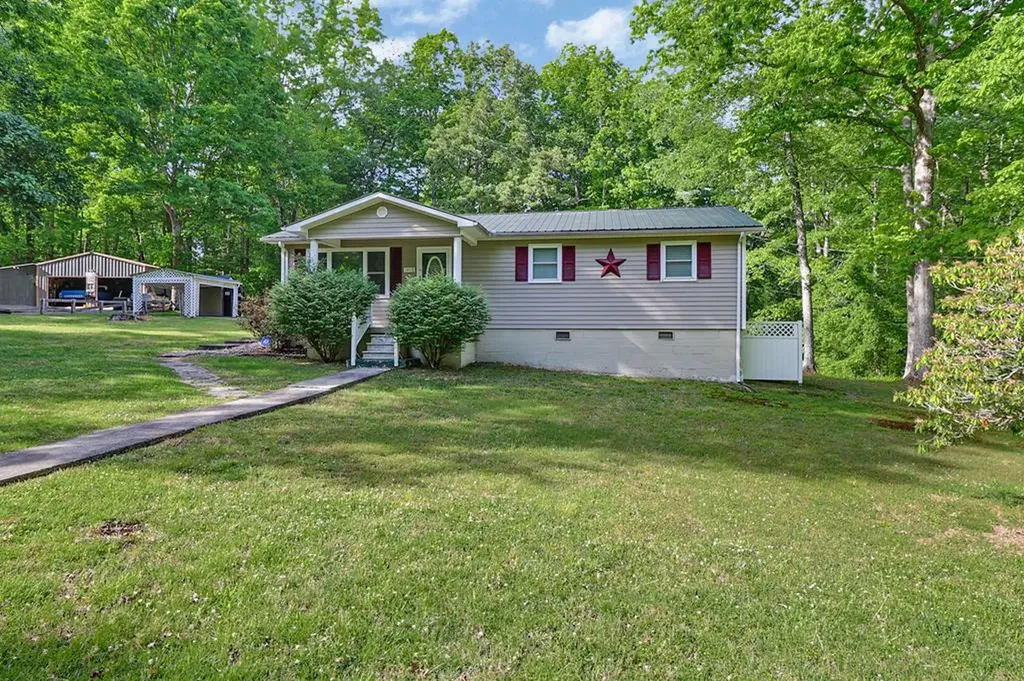 149 Horseshoe Circle Jamestown TN 38556