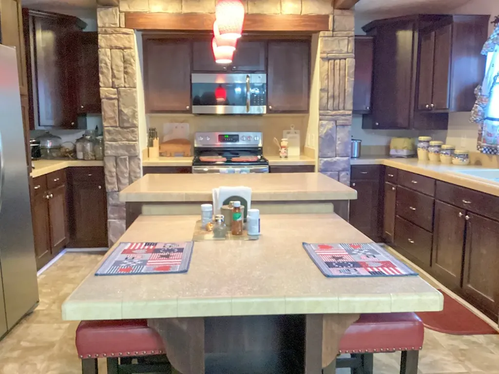 133 Thompson Road Crossville TN 38571