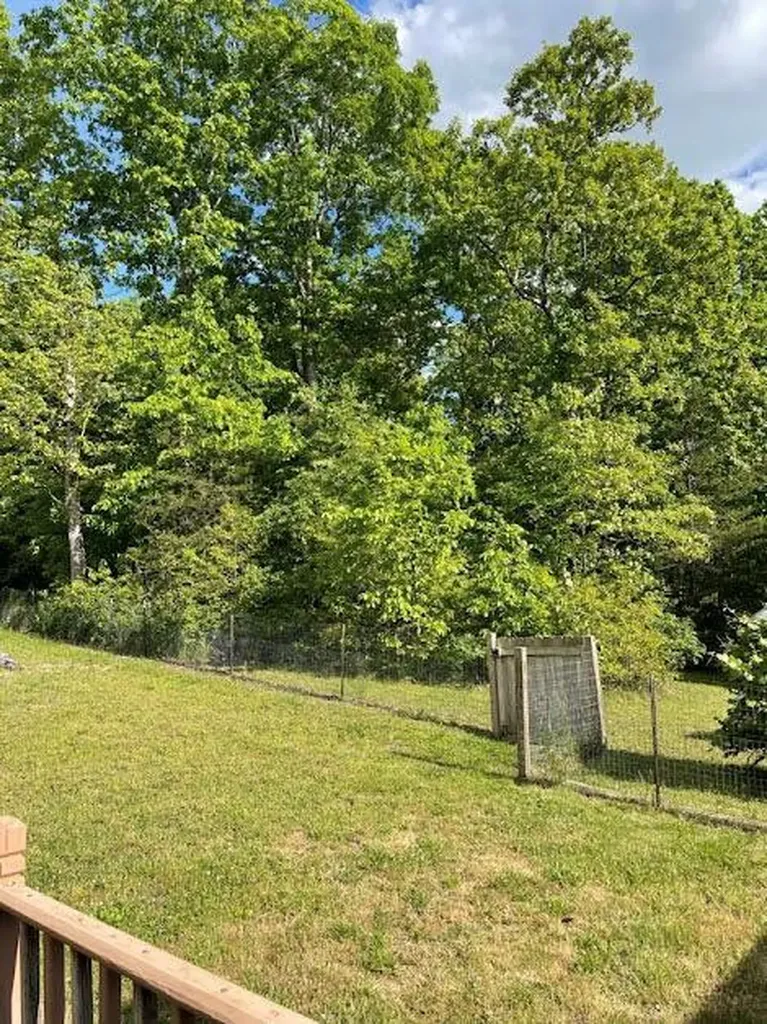 133 Thompson Road Crossville TN 38571