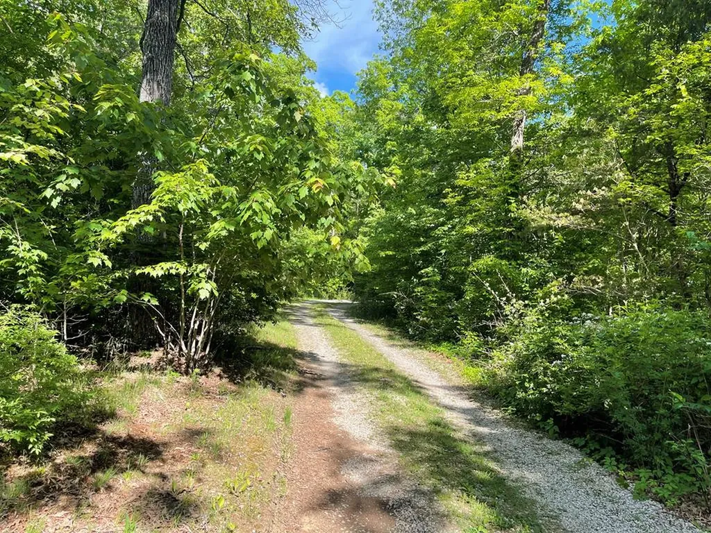 133 Thompson Road Crossville TN 38571